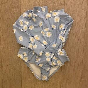 🆕 Carter’s 4T blue floral long sleeve one piece rashguard